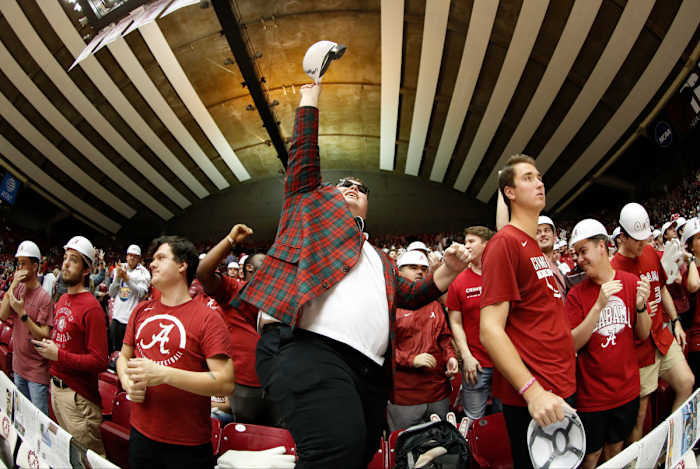 011520_MBB_Fans_Auburn_8175